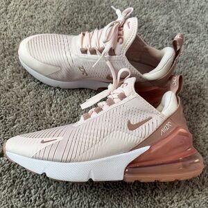 Nike Air Max 270 Sneakers